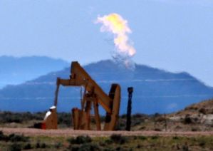 flared well in Douglas wyoming2